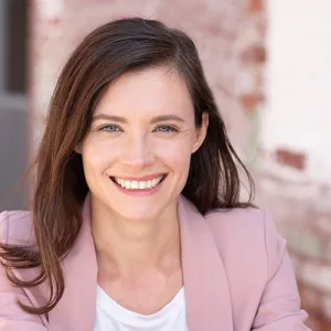 Headshot of Susanna Ferguson